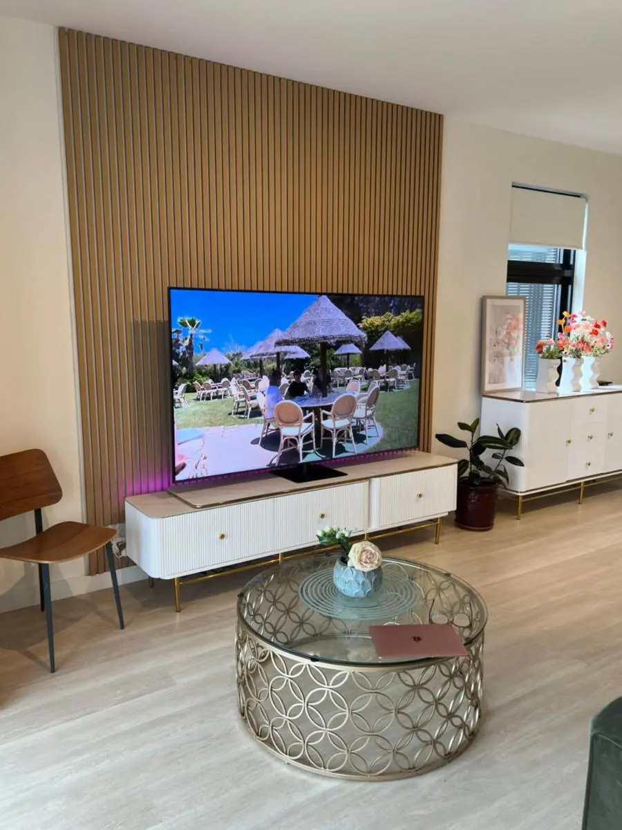 Image 4 of Luxury Apartment with Panoramic Views