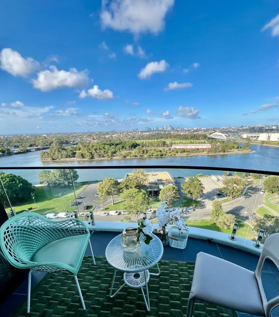 Image 5 of Luxury Apartment with Panoramic Views