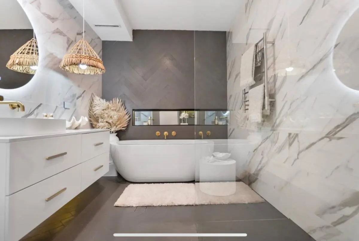 Image 5 of Luxury Urban Oasis