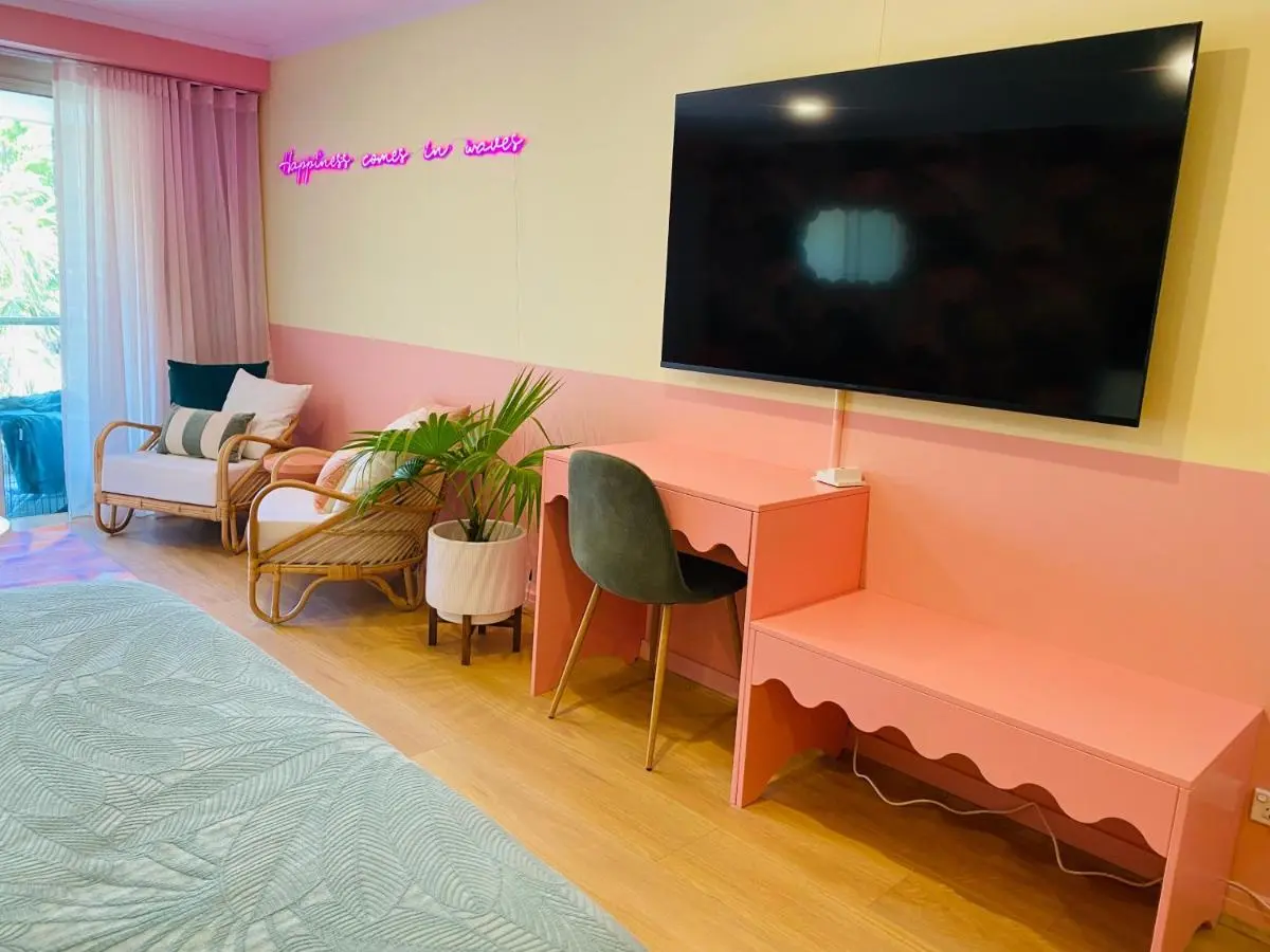 Image 4 of Manly Vibes – fabulous design with gym, sauna, streaming, right opposite wharf & beach