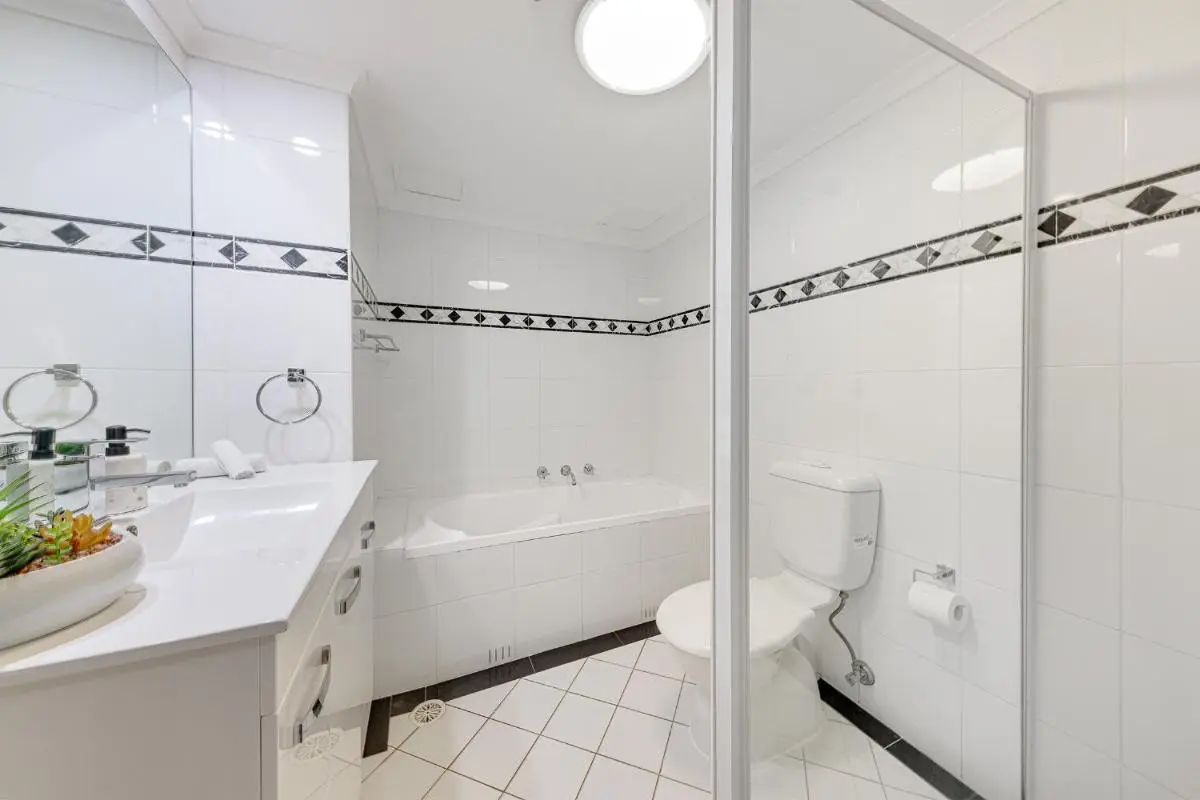 Image 1 of Modern and Cosy Sydney CBD Studio in Central