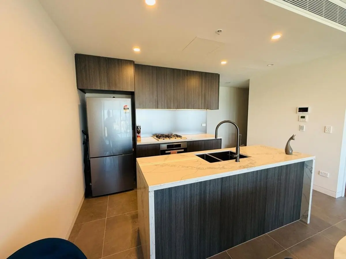 Image 2 of New Olympic park 3Beds Condo -Parking, Pool, Gym 21