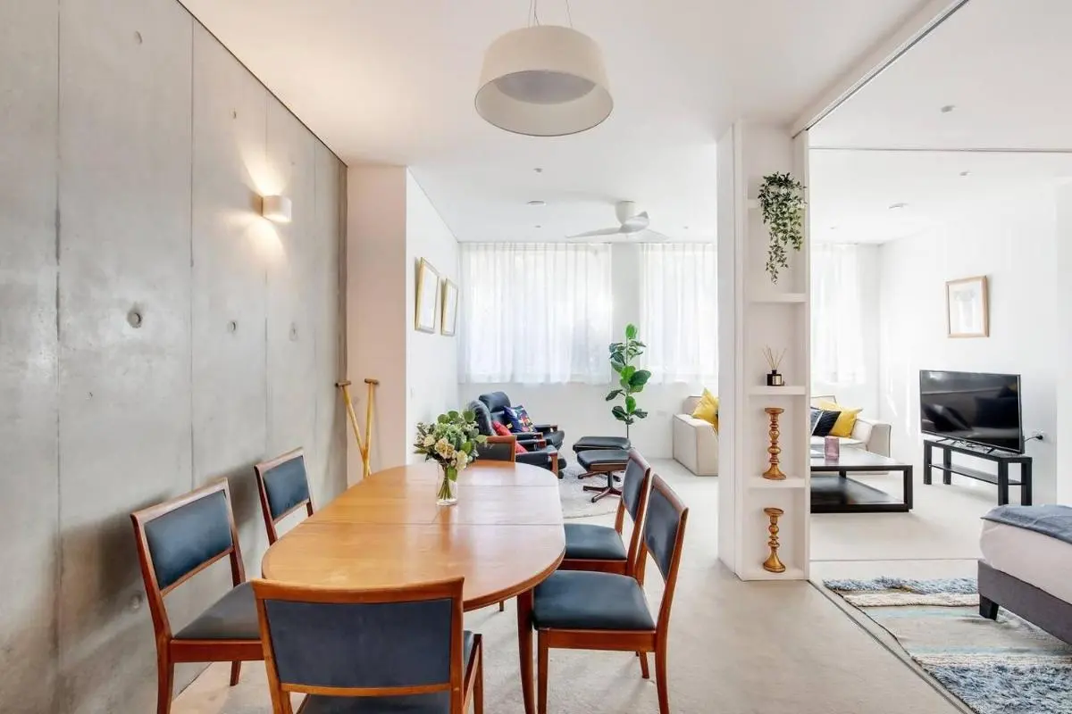 Image 4 of New York Warehouse Style in a modern Passive House