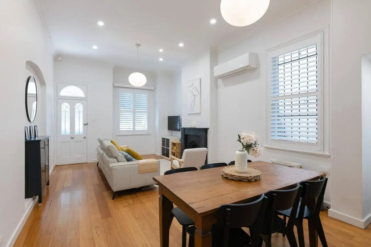 Image 4 of Newtown Terrace House Oasis