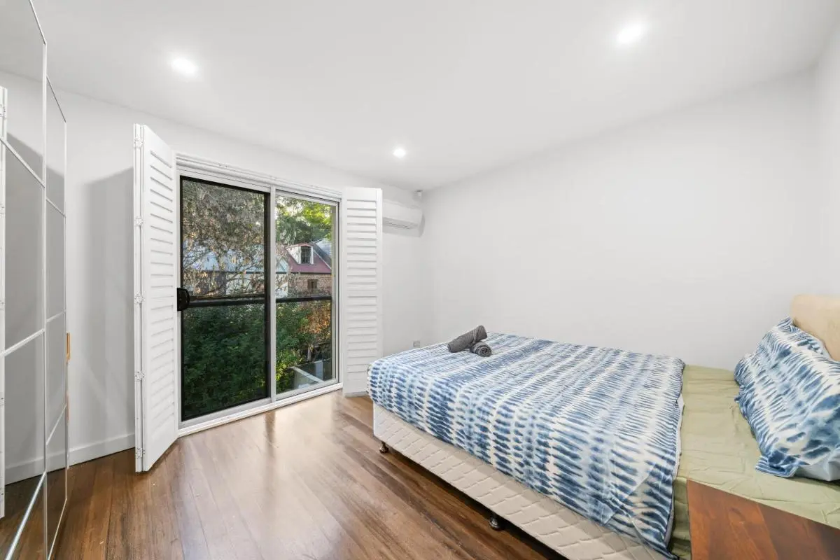 Image 4 of Oasis 4BR House & Darling Harbour&Casino-7 mins walk