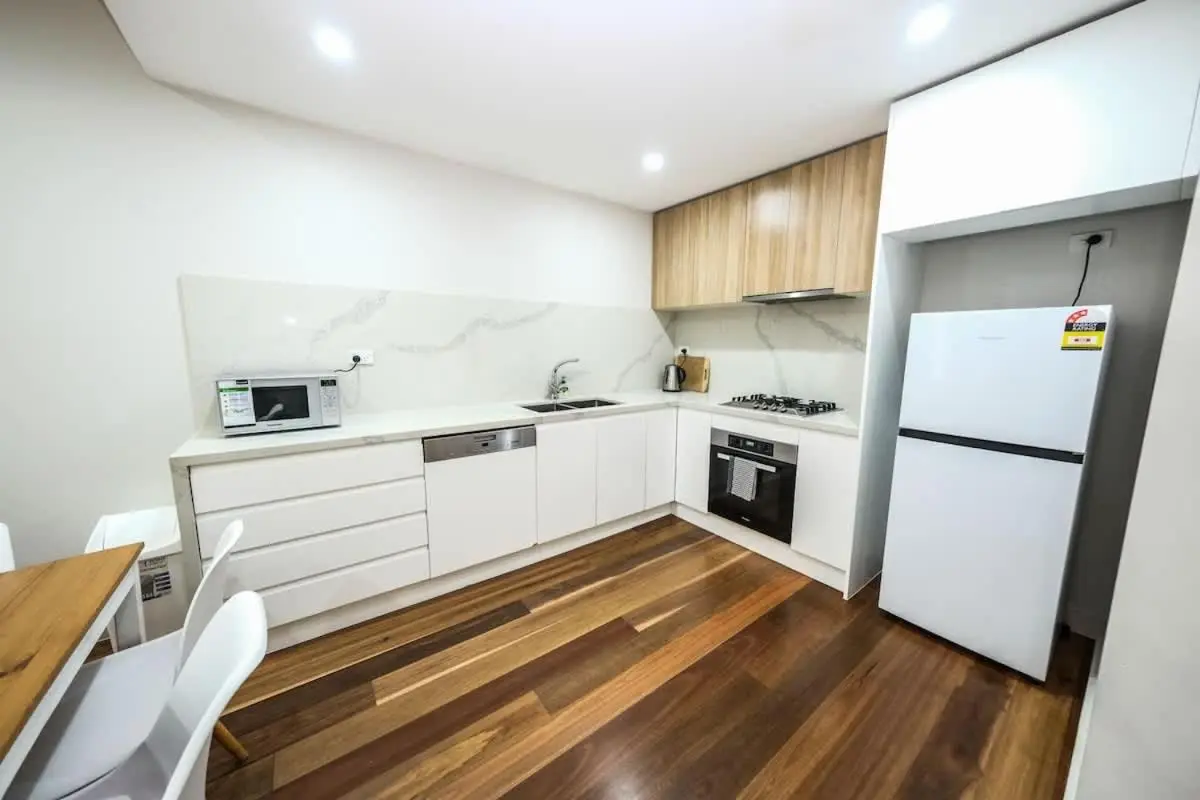 Image 2 of One bedroom in Sydney Five Dock