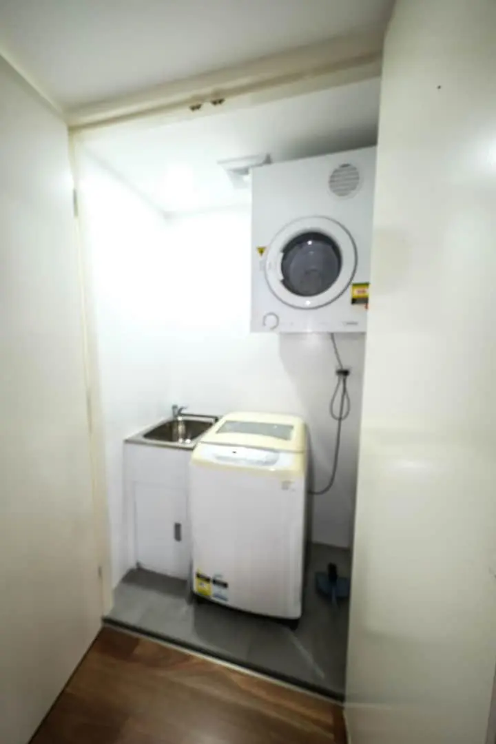 Image 5 of One bedroom in Sydney Five Dock