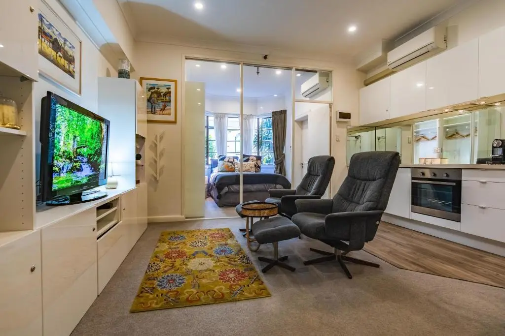 Image of Oversized Potts Point Studio