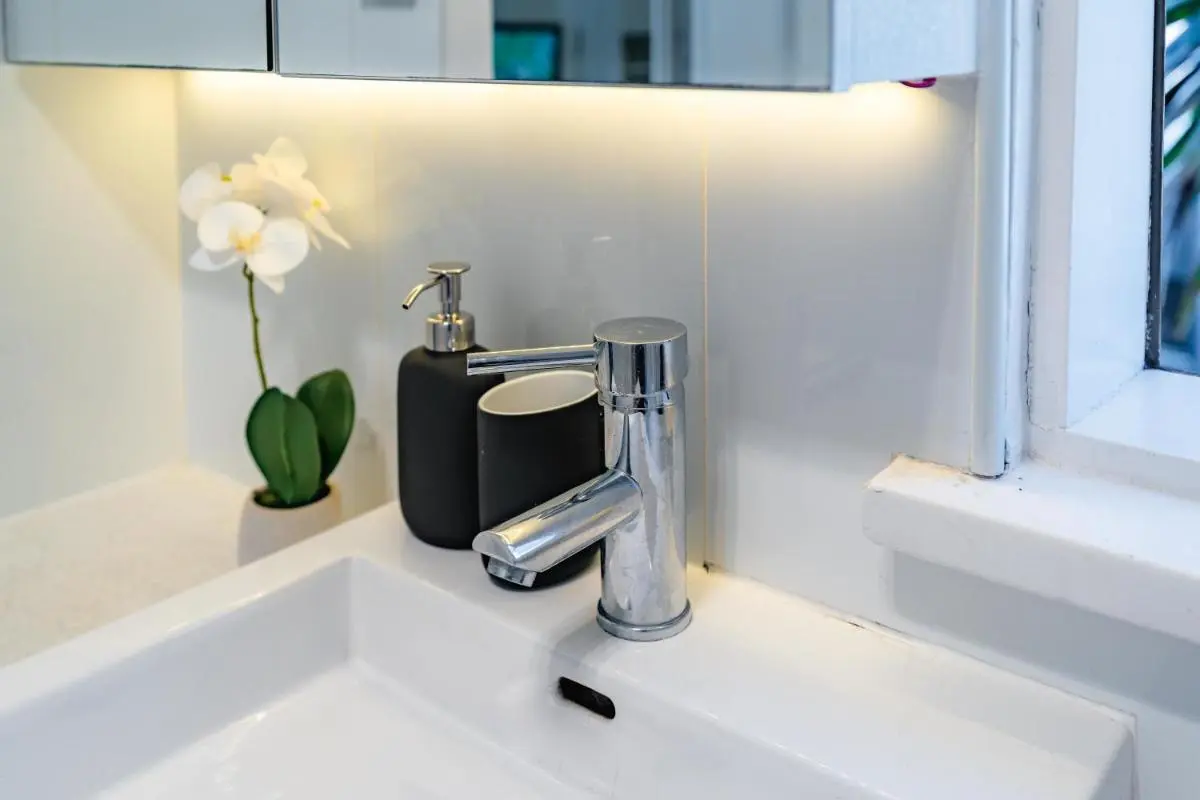 Image 2 of Oversized Potts Point Studio