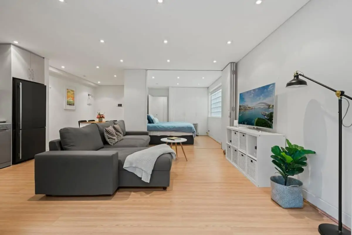 Image 4 of Paddington Weekender