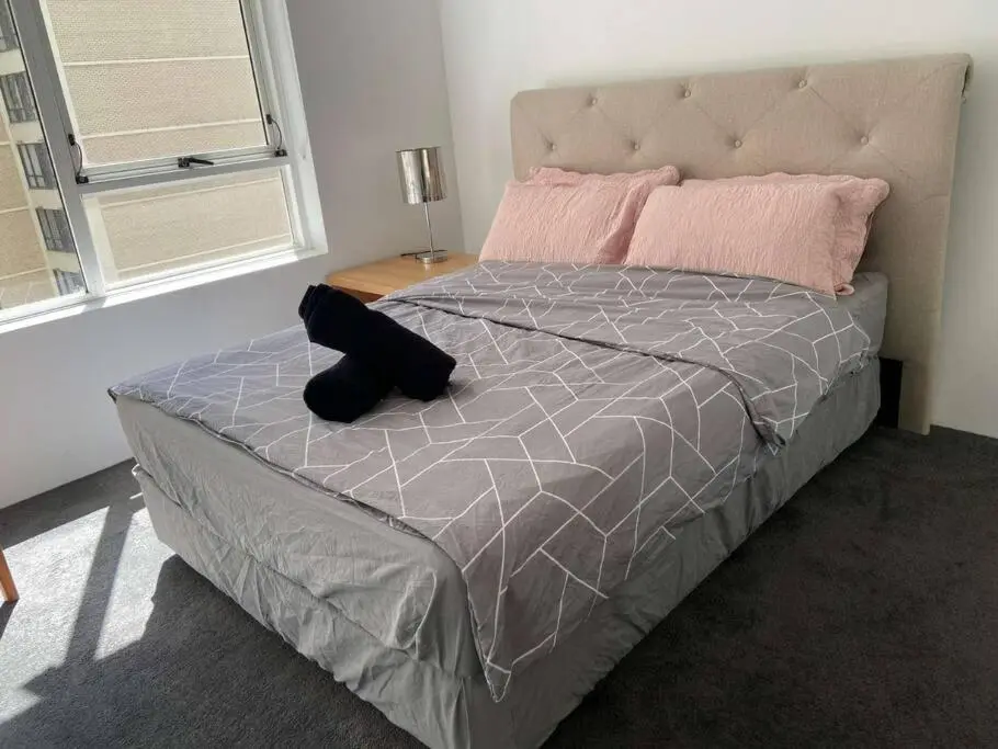 Image 6 of Perfectly Located CBD 3 bedrooms Apartment