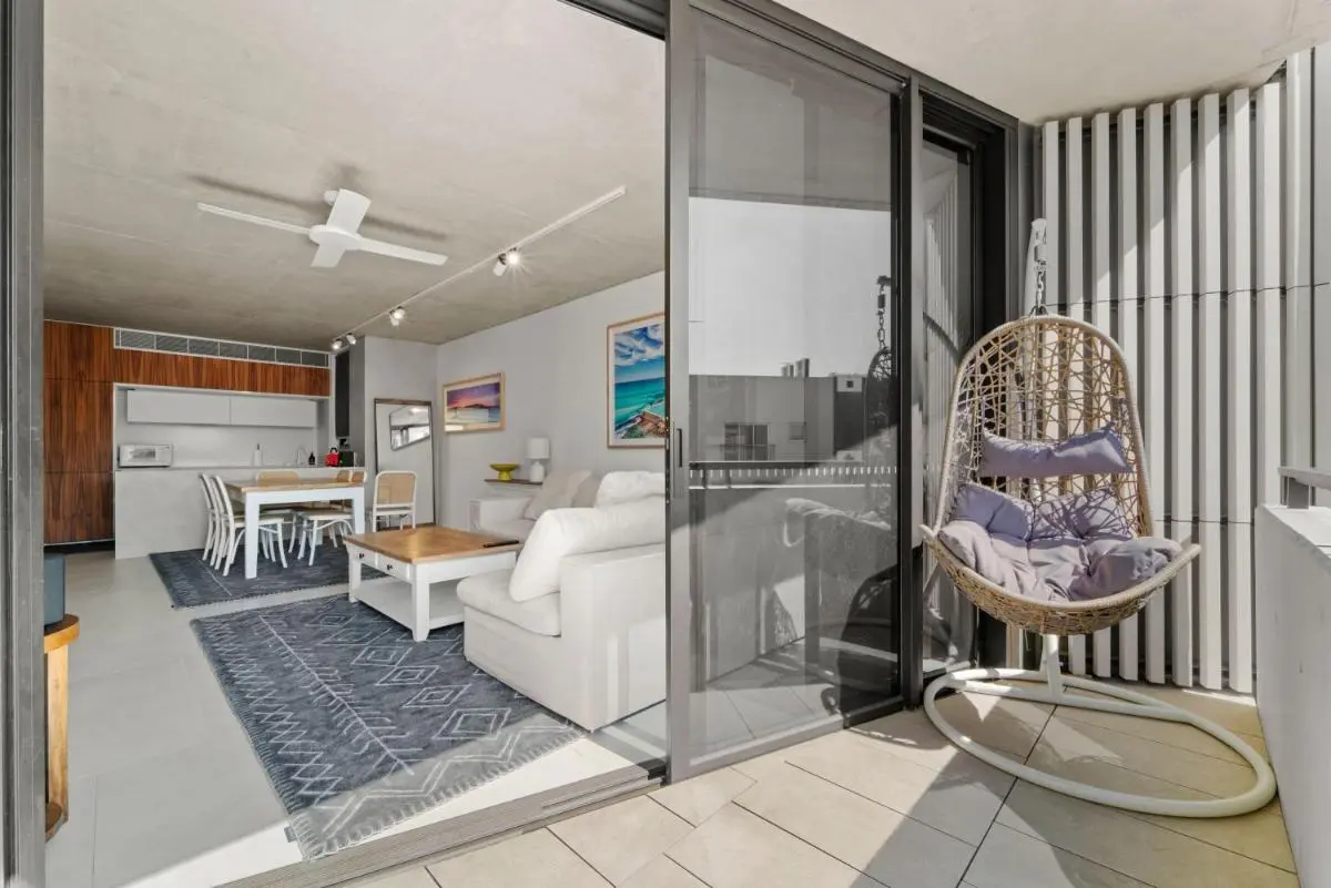 Image 2 of Premium Bondi Beach 2 Bedroom with Beach view and parking