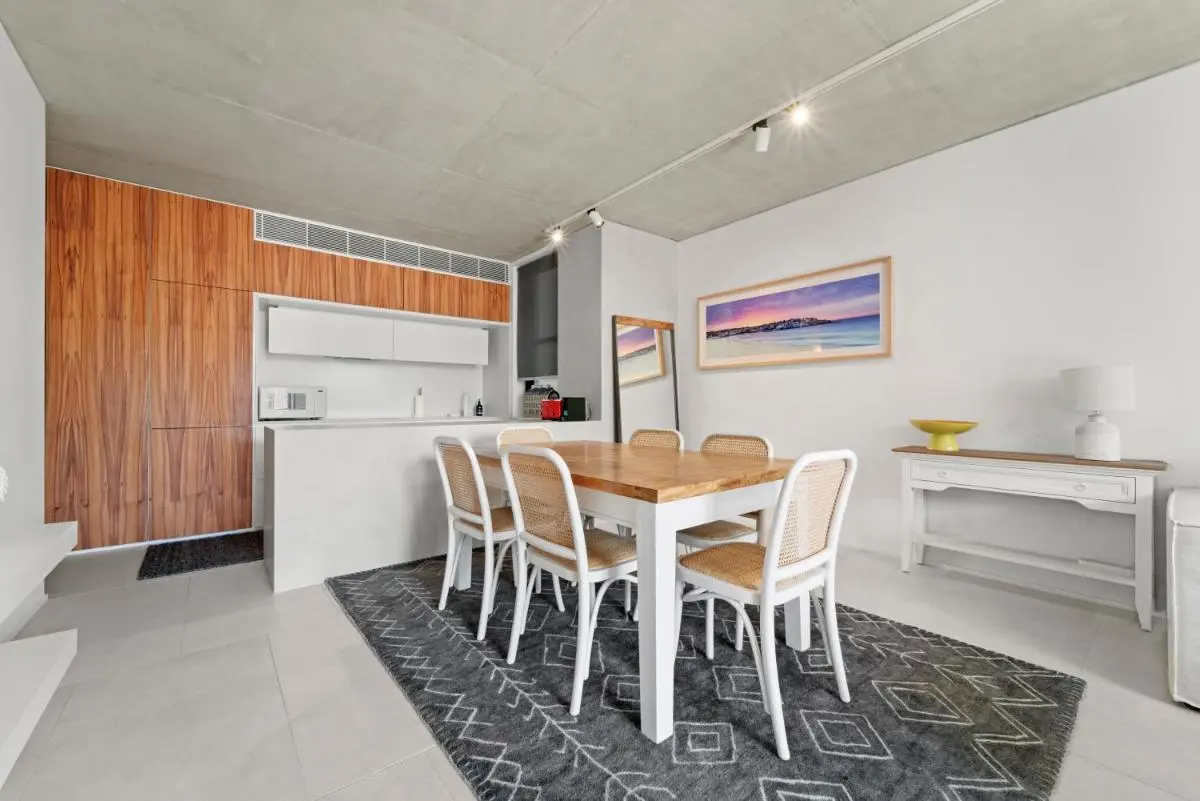 Image 3 of Premium Bondi Beach 2 Bedroom with Beach view and parking
