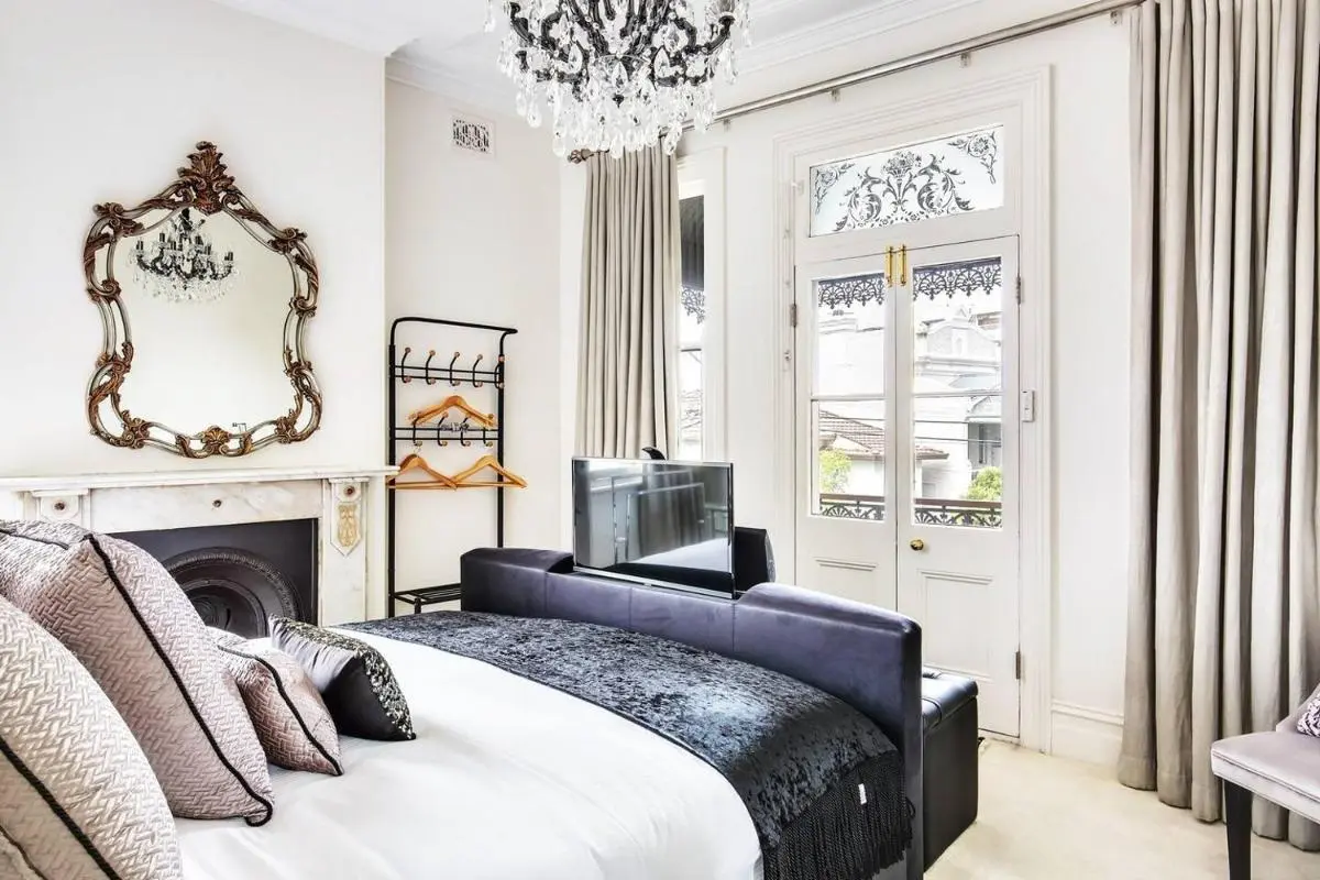 Image 6 of Refined Paddington Corner Terrace with Parking