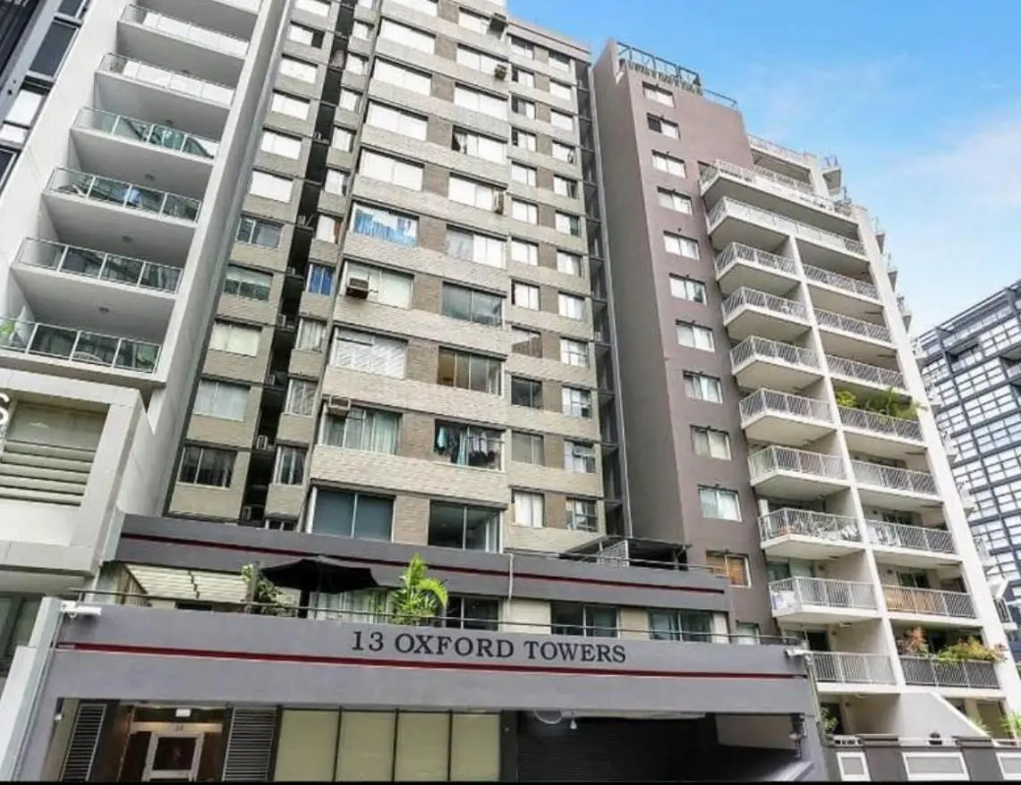Image 5 of Renovated Central Studio w pool & just off Oxford St