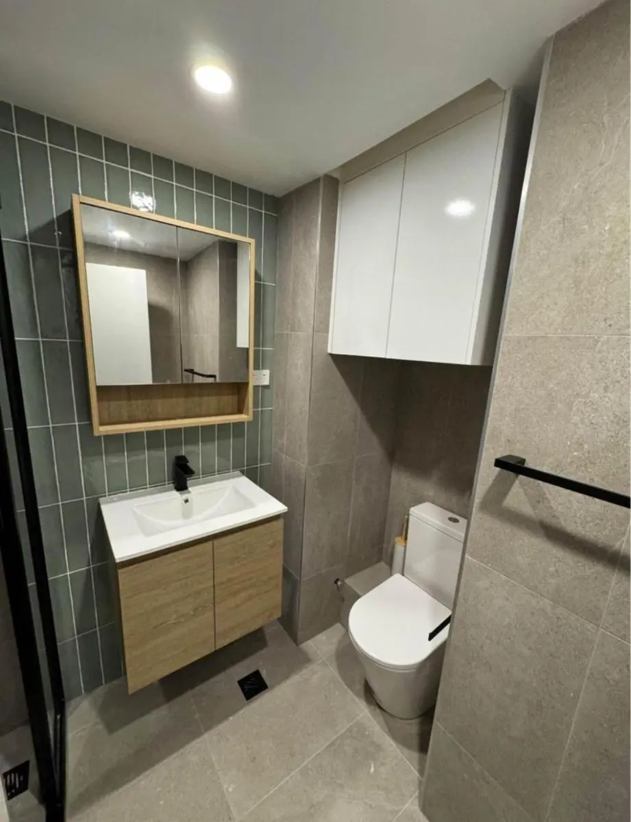 Image 6 of Renovated Central Studio w pool & just off Oxford St