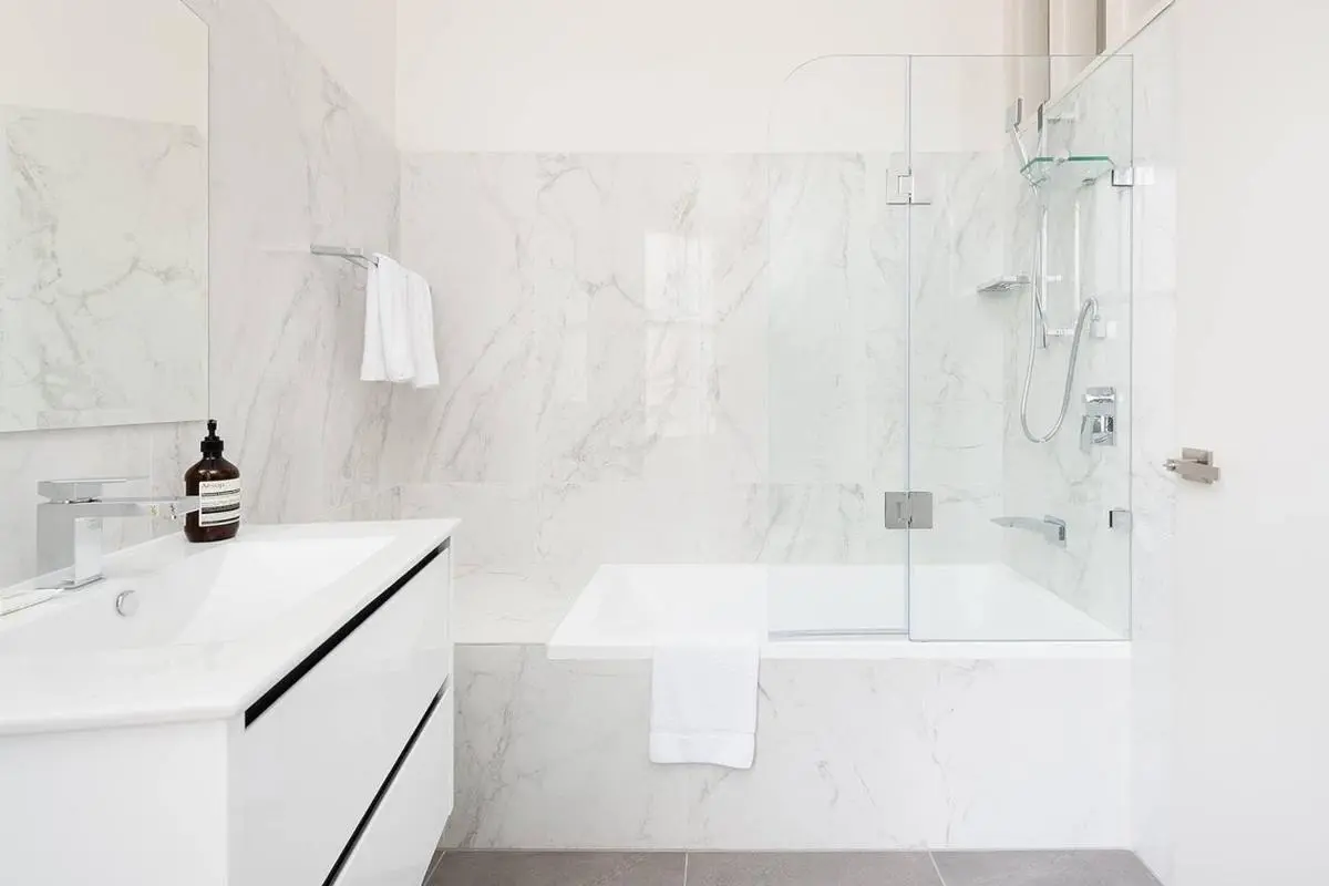 Image 2 of STUNNING SYDNEY HOME 1