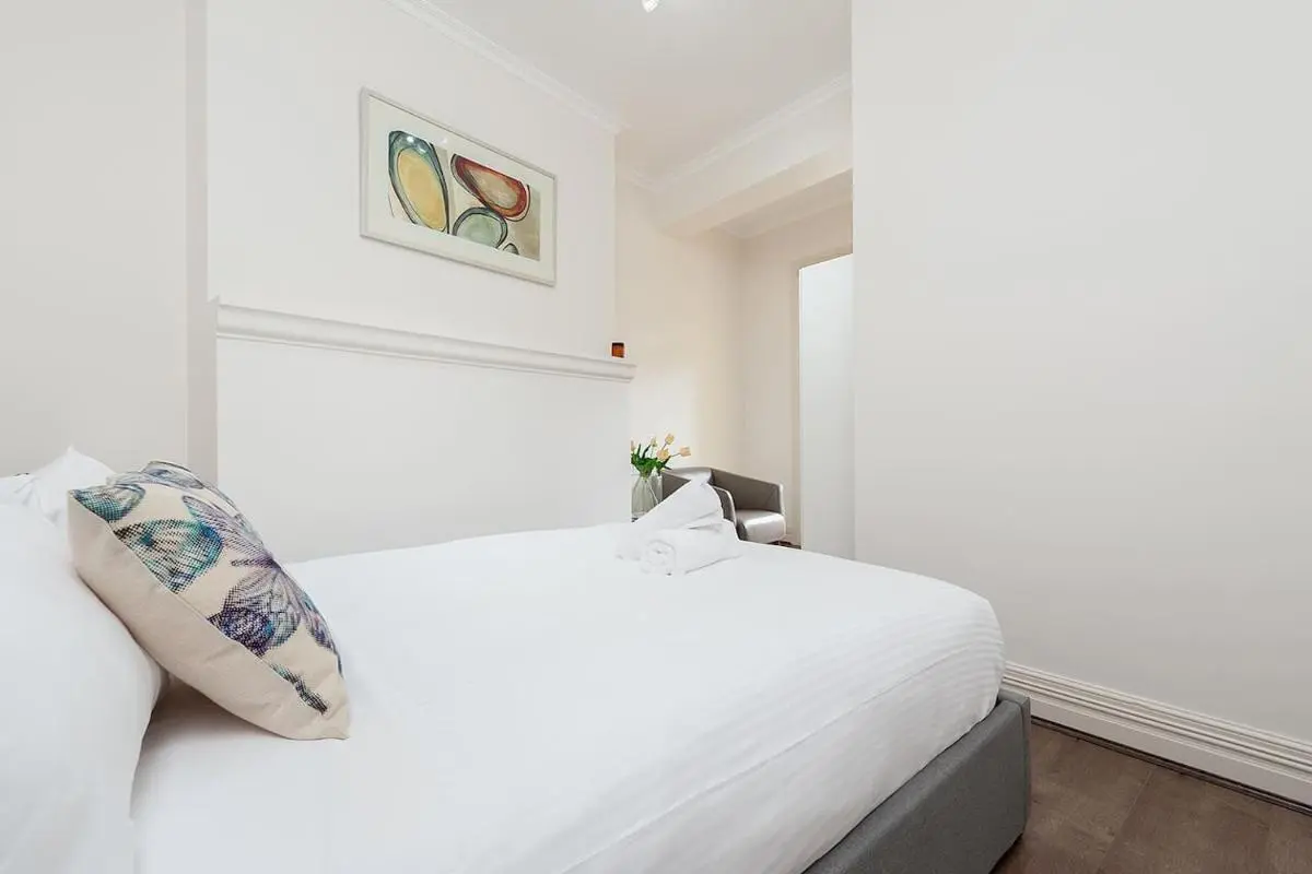 Image 5 of STUNNING SYDNEY HOME 11