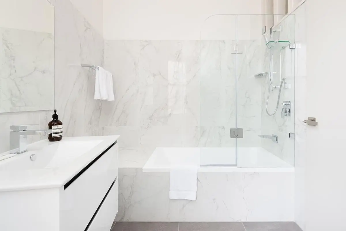 Image 2 of STUNNING SYDNEY HOME 6