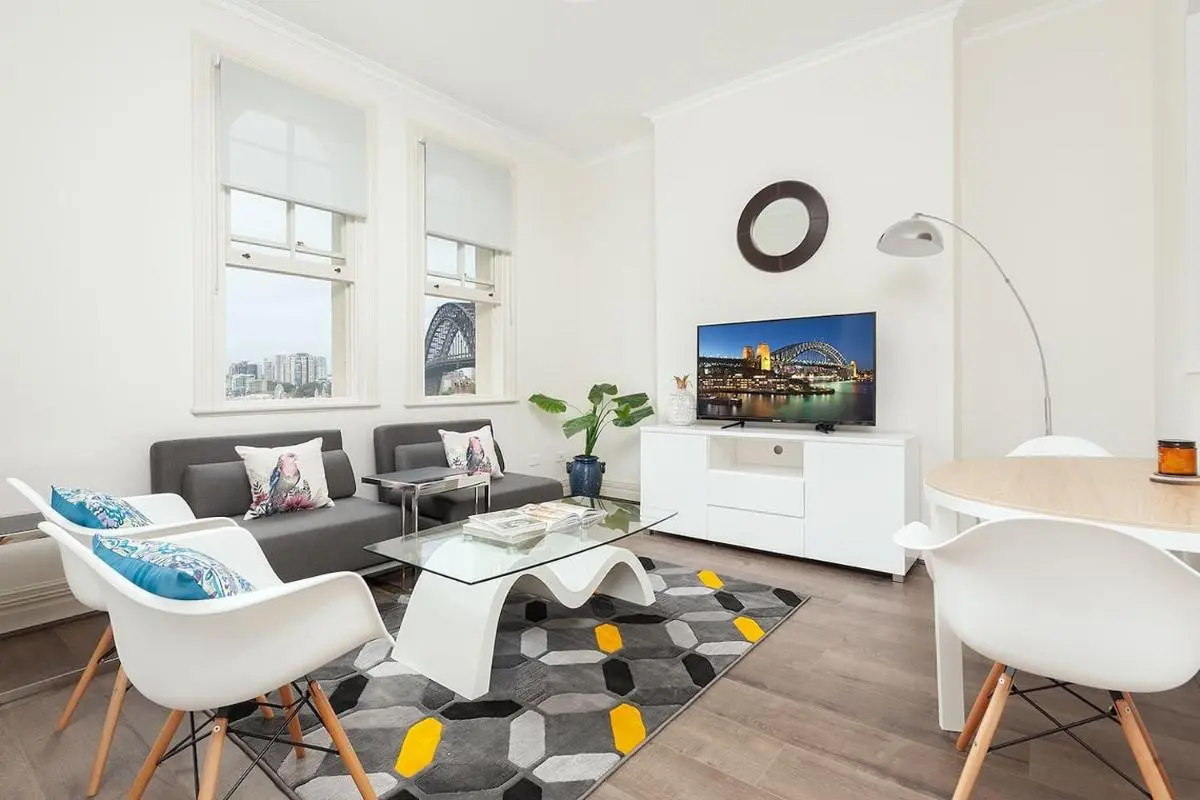 Image 4 of STUNNING SYDNEY HOME 9