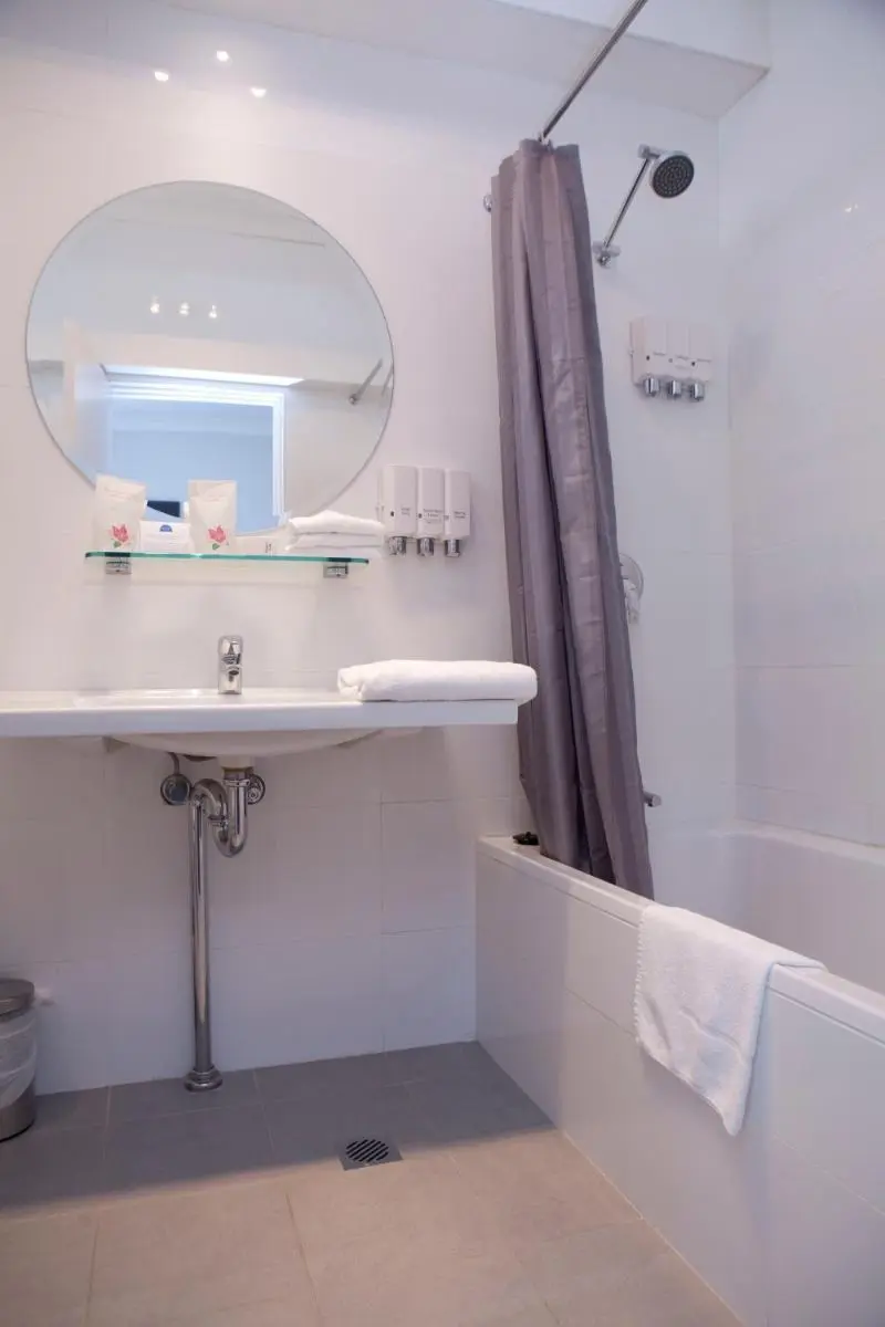 Image 3 of Savoy Double Bay Hotel