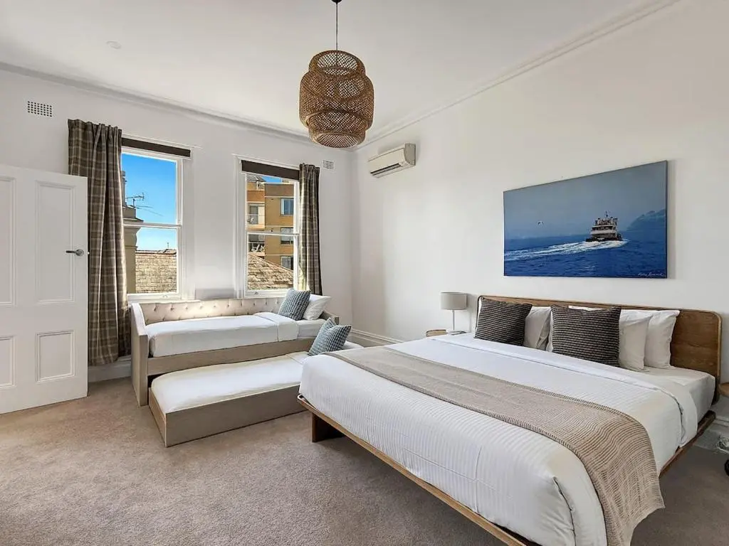 Image of Serviced Luxury Condo, Parkside, moments to metro