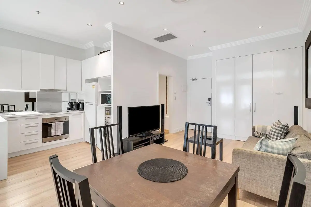 Image 3 of ‘Simply Sydney’ City Living off Wharf Roadway