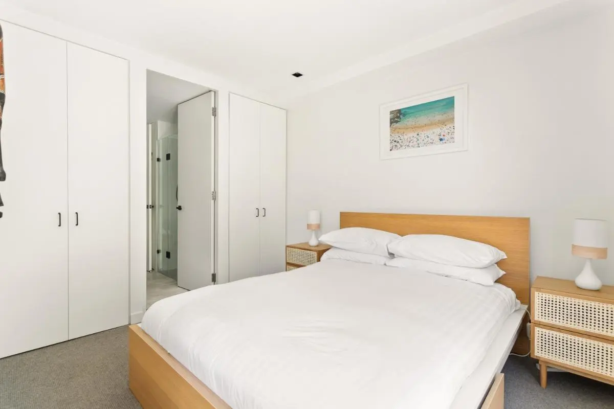 Image 2 of Sleek 2-Bed Apt Metres to Beach