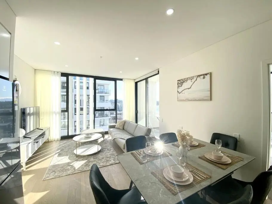 Image 3 of Spacious Apartment near Airport & Ramsgate Beach