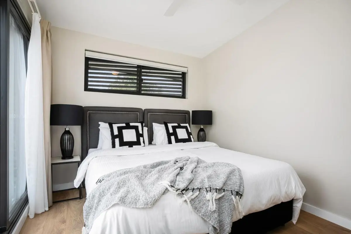 Image 6 of Spacious Penthouse Fabulous Harbour & Ocean Views