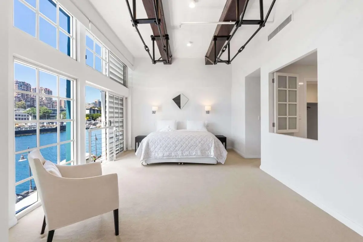 Image 3 of Spacious Waterfront Luxury at Woolloomooloo Wharf