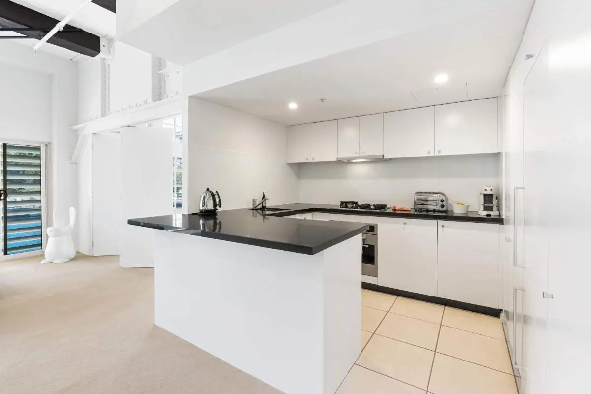 Image 6 of Spacious Waterfront Luxury at Woolloomooloo Wharf