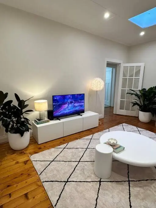 Image 6 of Spacious house with BBQ, outdoor areas and parking