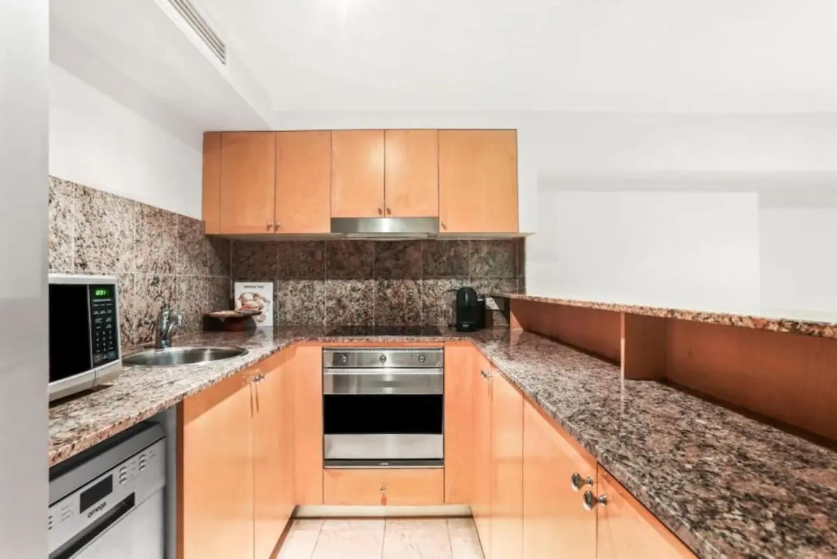 Image 2 of Spectacular 1 Bed Apartment in Sydney CBD With Gym