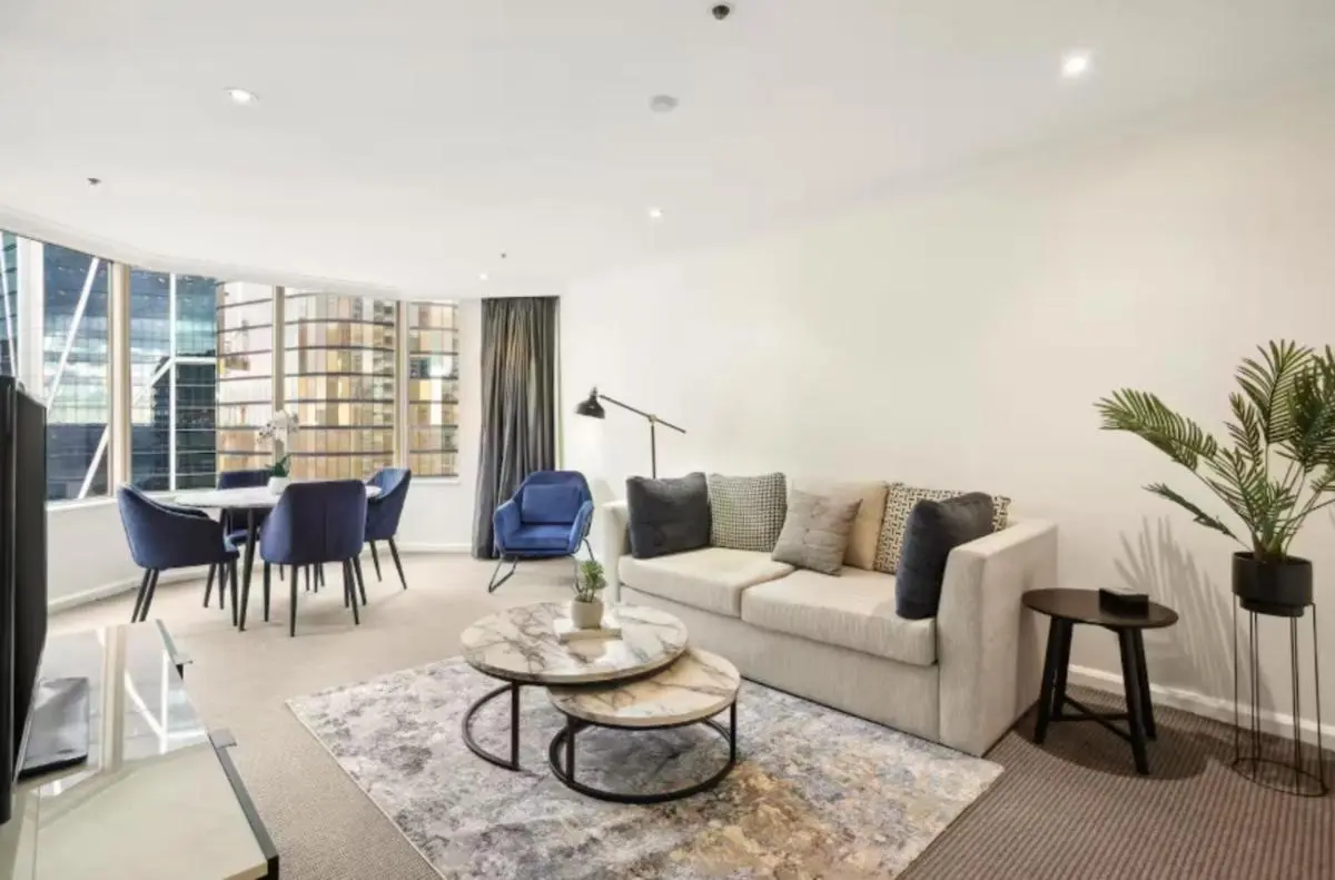 Image 2 of Spectacular Apartment with Harbour Bridge Views