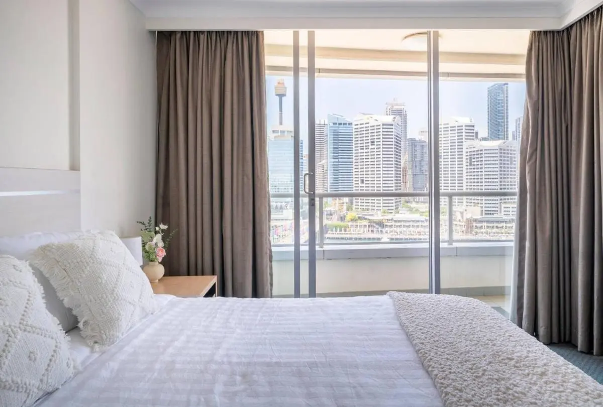 Image 1 of Spectacular Darling Harbour View Apartment & Parking