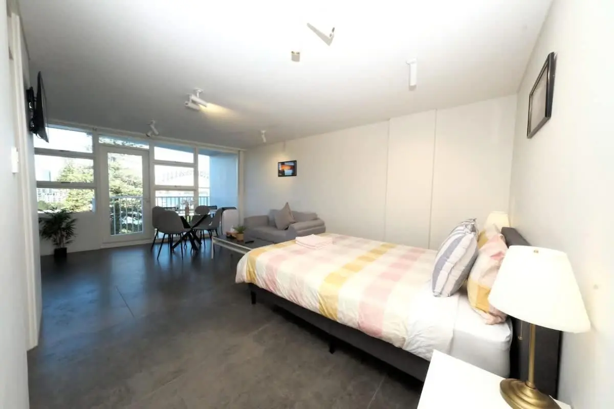 Image 3 of Spectacular Harbour Bridge Views from Lavender Bay