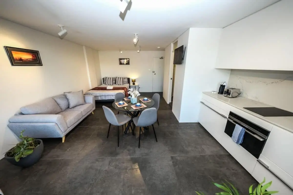 Image 6 of Spectacular Harbour Bridge Views from Lavender Bay