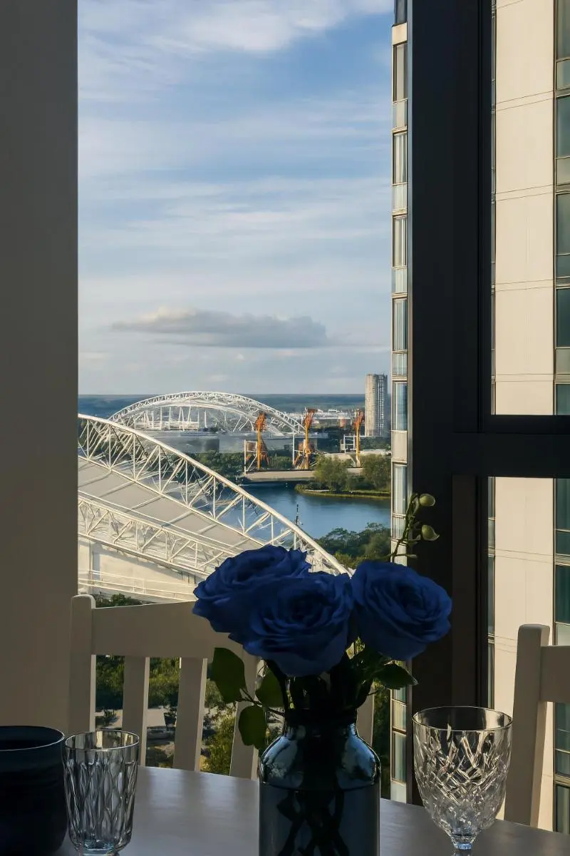 Image 5 of Stadium View Oasis 2BR with Free Parking