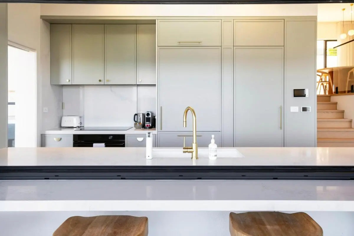 Image 2 of Stunning 4BR Waterfront House with pool in Sth Coogee