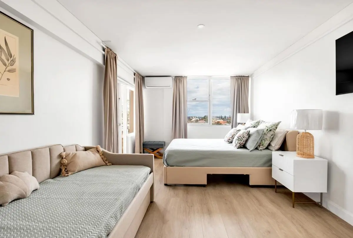 Image 6 of Stunning Beachfront penthouse-Beach District Views