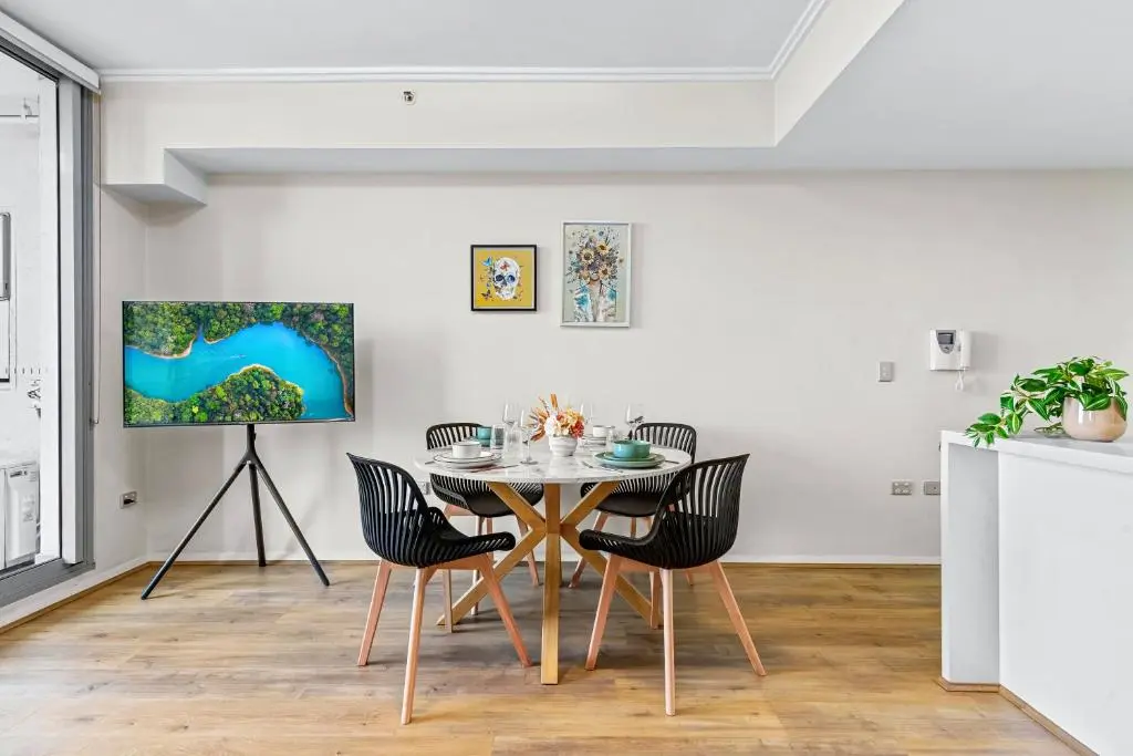 Image of Stunning City and water view apartment