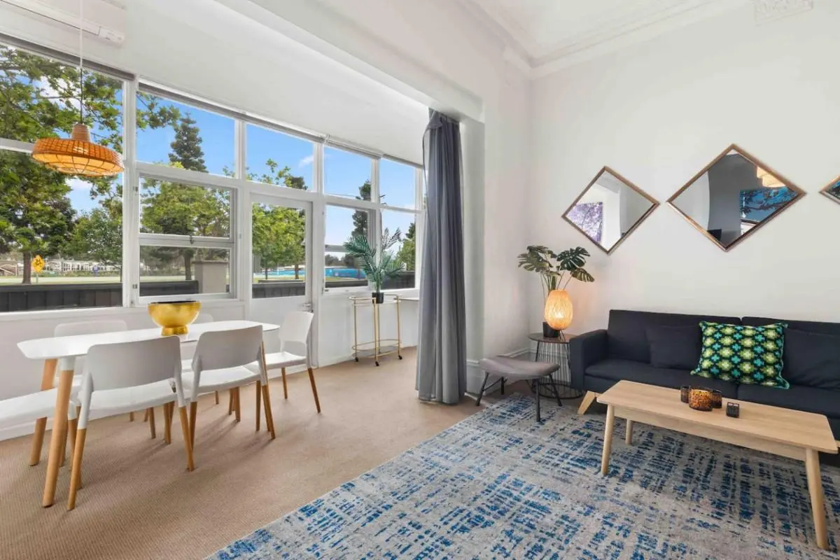 Image 3 of Stunning Huge Studio, Sunny terrace with Parking