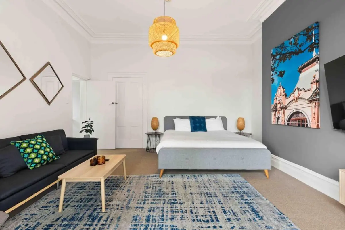 Image 6 of Stunning Huge Studio, Sunny terrace with Parking