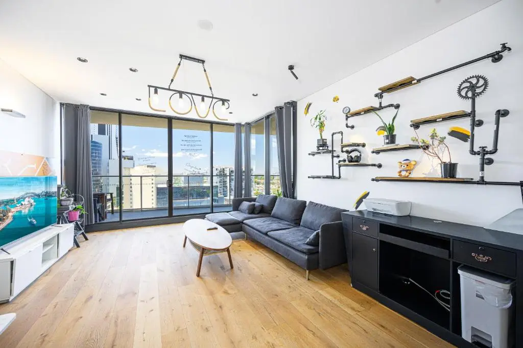 Image of Stunning New 2 Bedrooms Apt Shopping & Parking