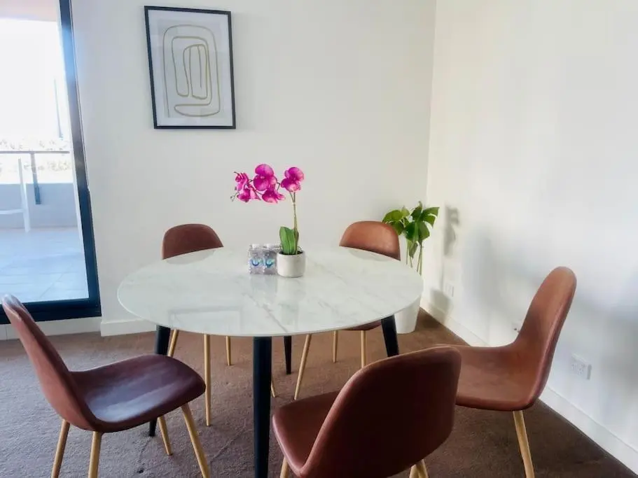 Image 4 of Stunning waterfront 3 bedroom condo with Pool, BBQ