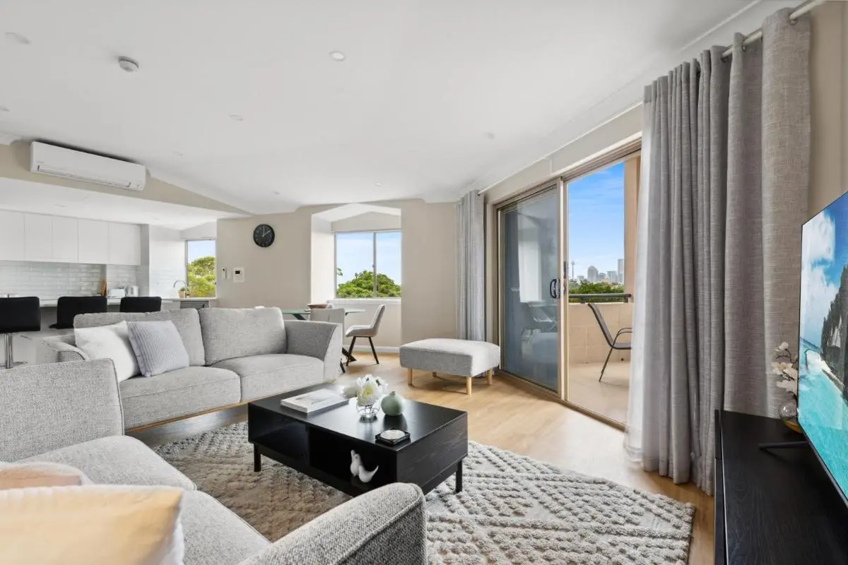 Image 4 of Stylish 2-Bed Camperdown Apartment with Balcony