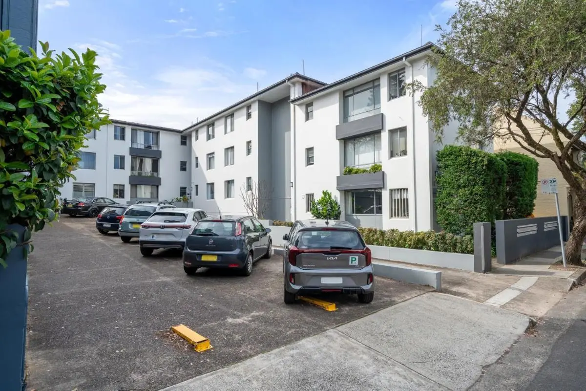 Image 4 of Stylish City Studio in Trendy Redfern