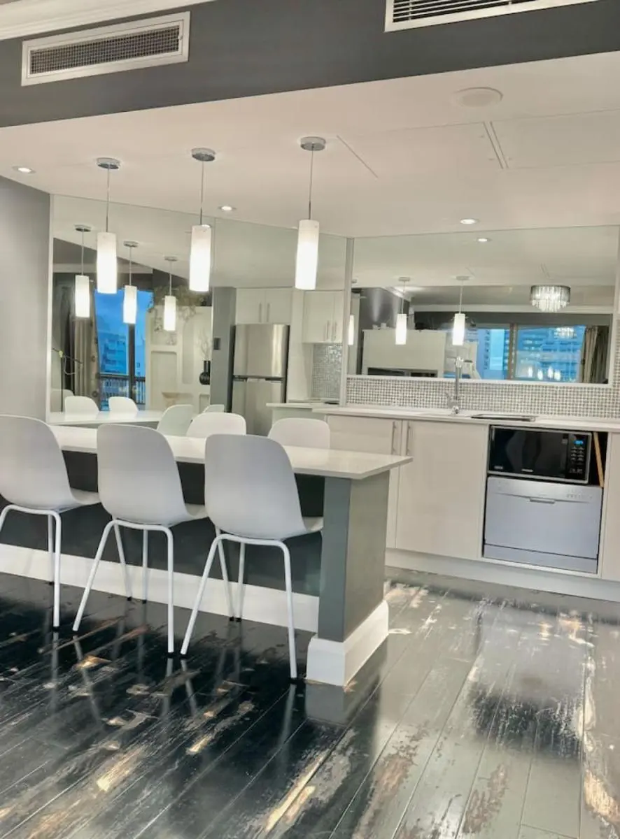 Image 4 of Stylish Family 1BR with Cozy Bunks and Games for 5