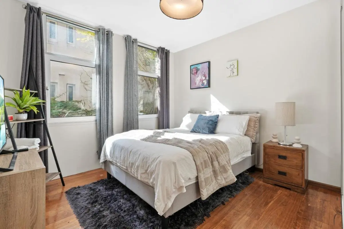 Image 1 of Sunny Bondi Retreat: Beach & Culture Unite!